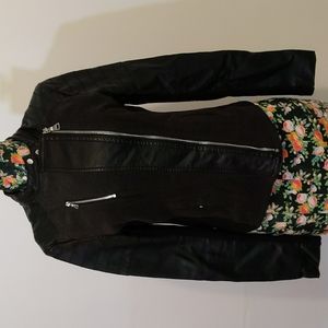 🌼 2/$10 🌼Faux Leather Moto Jacket